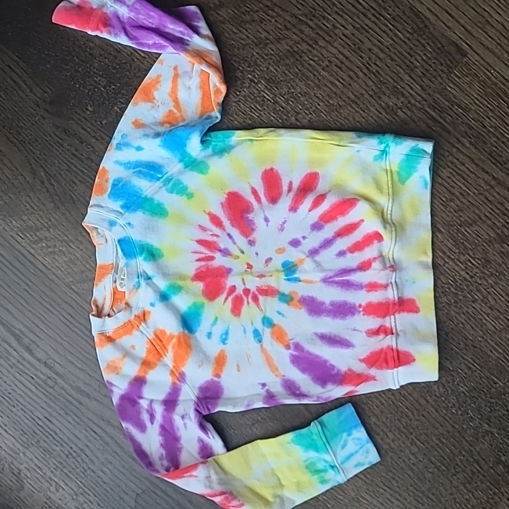 ❤🧡💛💚💙💜 Kids sweatshirt- unisex, Tucker + Tate, size 4